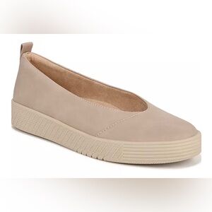 Soul Naturalizer Neela Faux Nubuck Slip On in Warm Taupe Color Size 6 New In Box